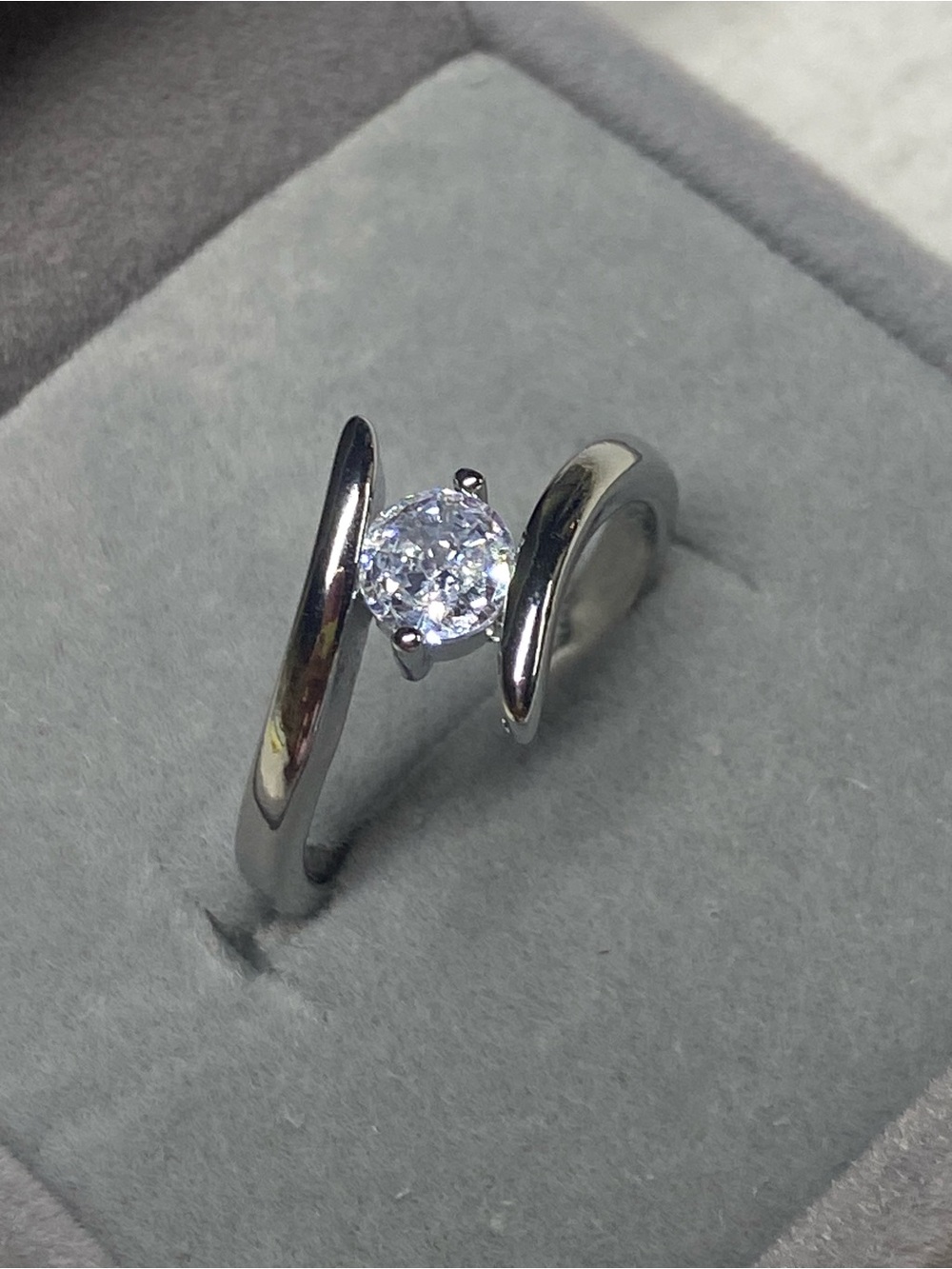 Sterling Silver Solitaire Twist Ring with Clear Stone